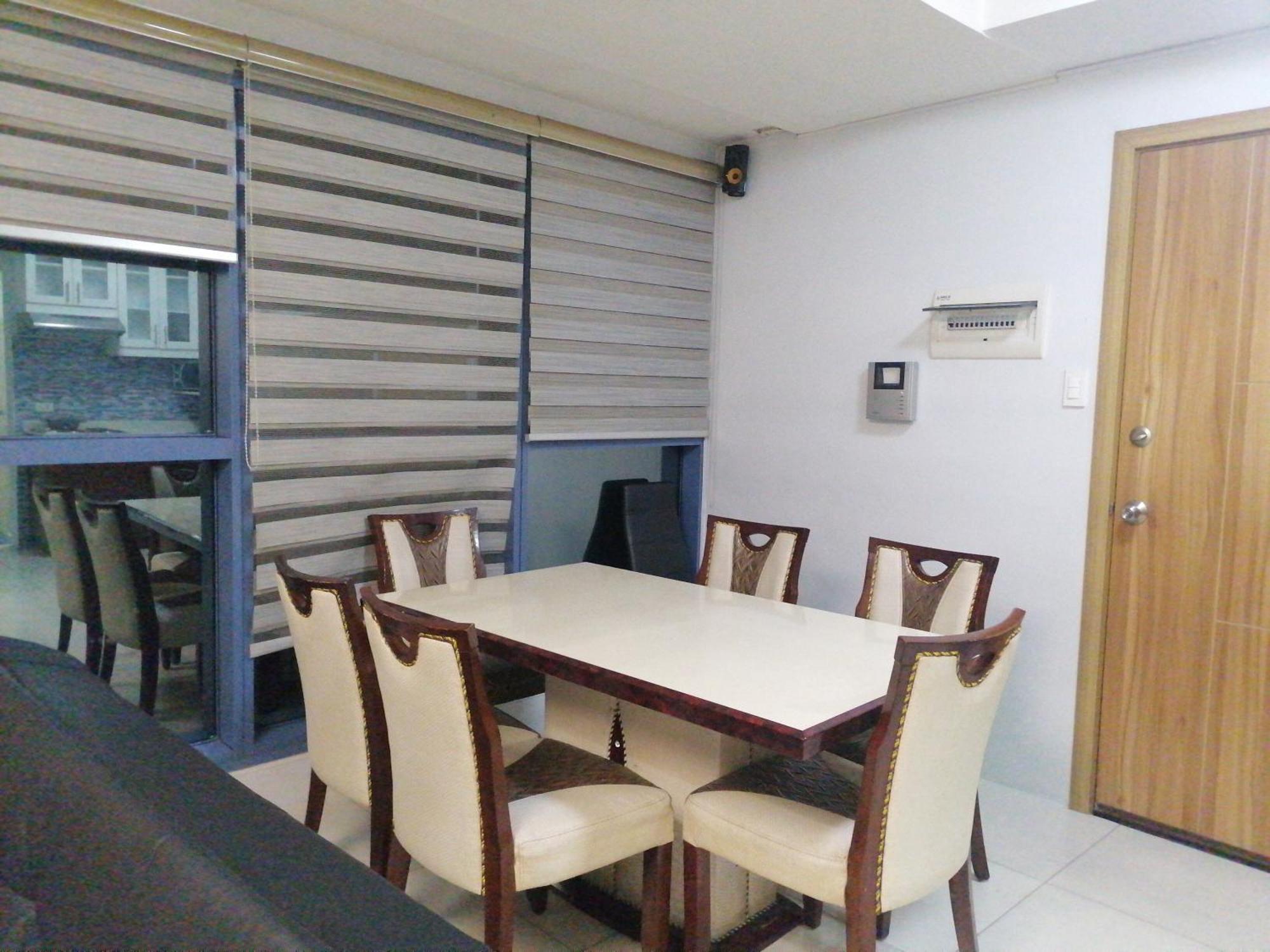 Roxas Blvd Stunning Studio Condo Near Us Embassy 마닐라 외부 사진