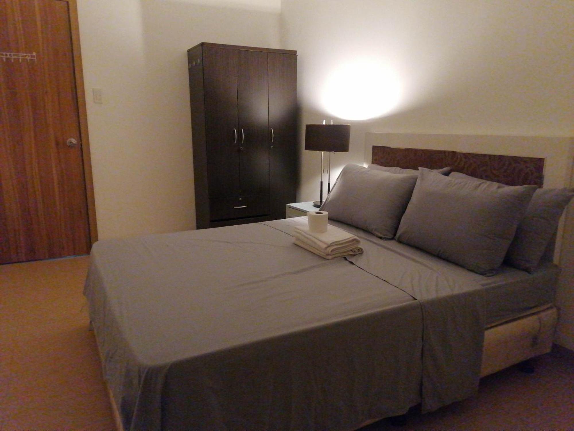 Roxas Blvd Stunning Studio Condo Near Us Embassy 마닐라 외부 사진