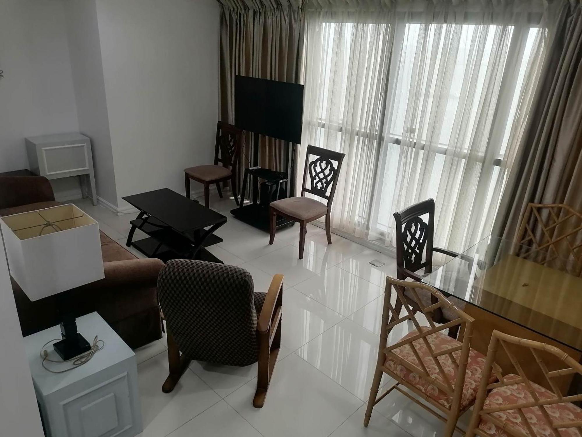 Roxas Blvd Stunning Studio Condo Near Us Embassy 마닐라 외부 사진