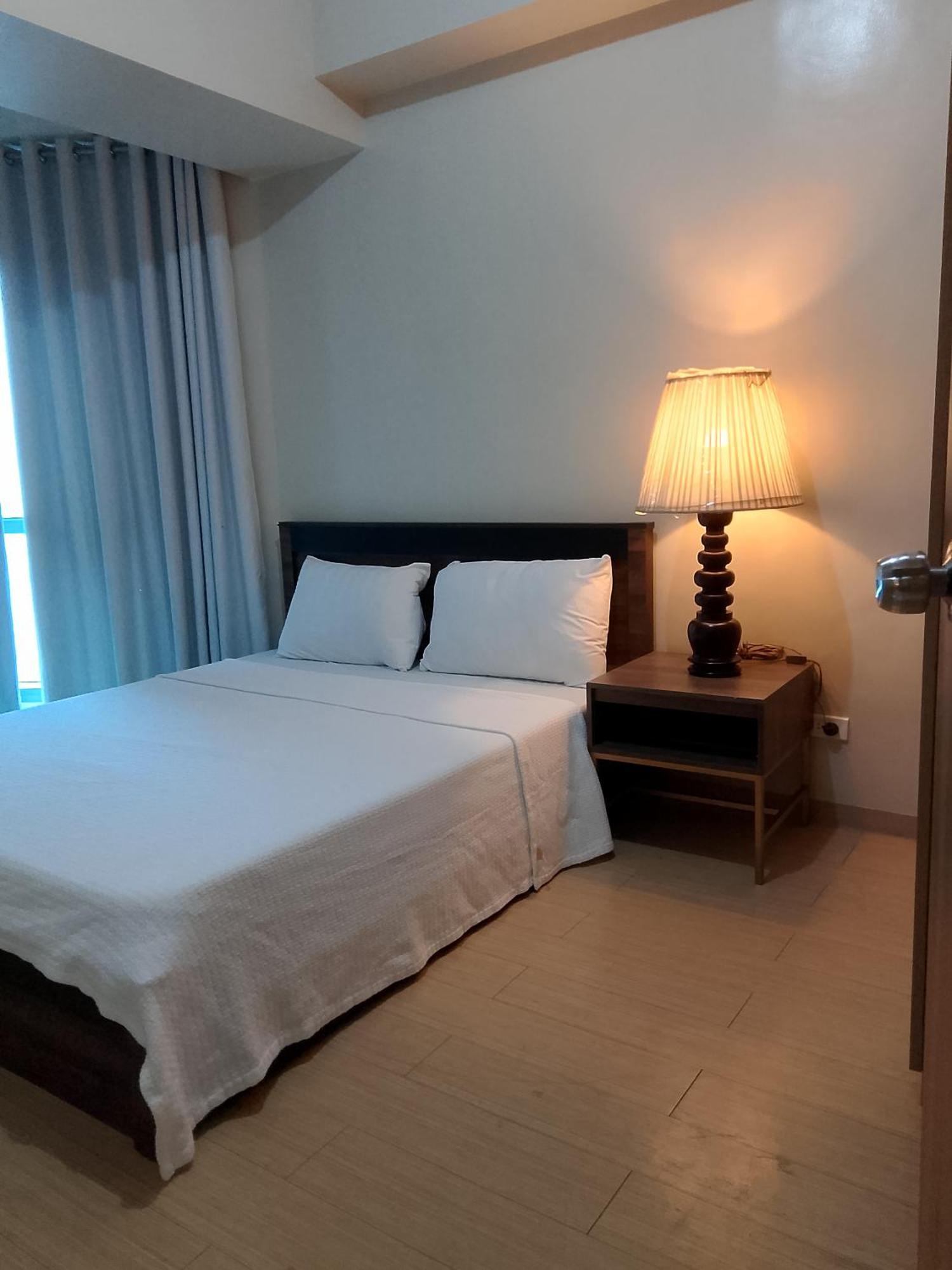 Roxas Blvd Stunning Studio Condo Near Us Embassy 마닐라 외부 사진