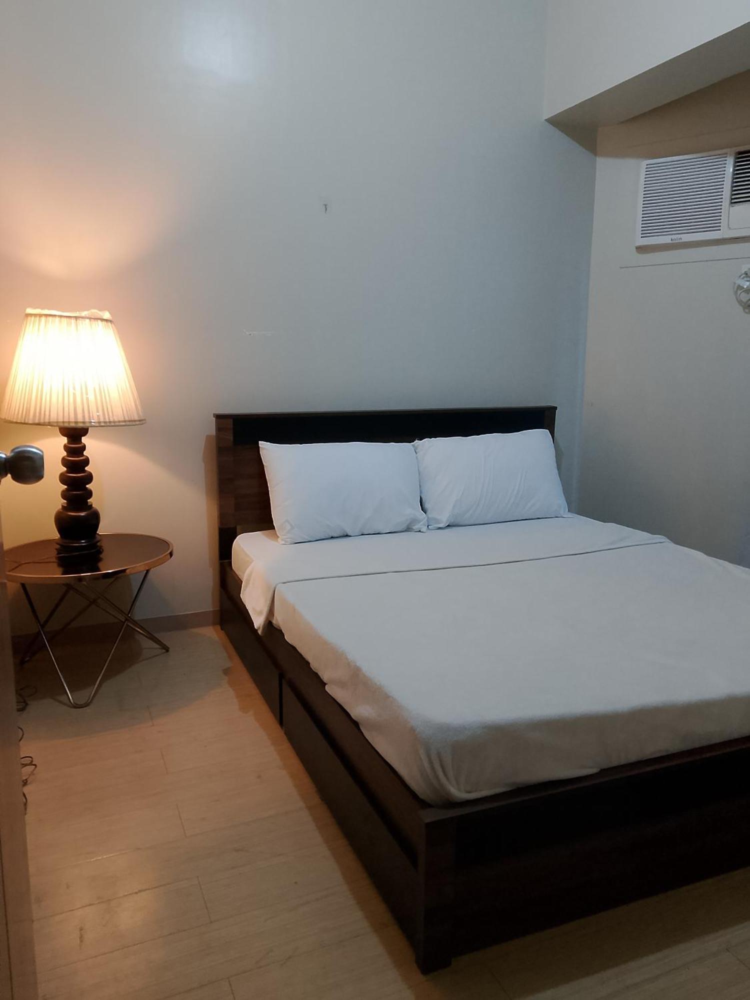 Roxas Blvd Stunning Studio Condo Near Us Embassy 마닐라 외부 사진