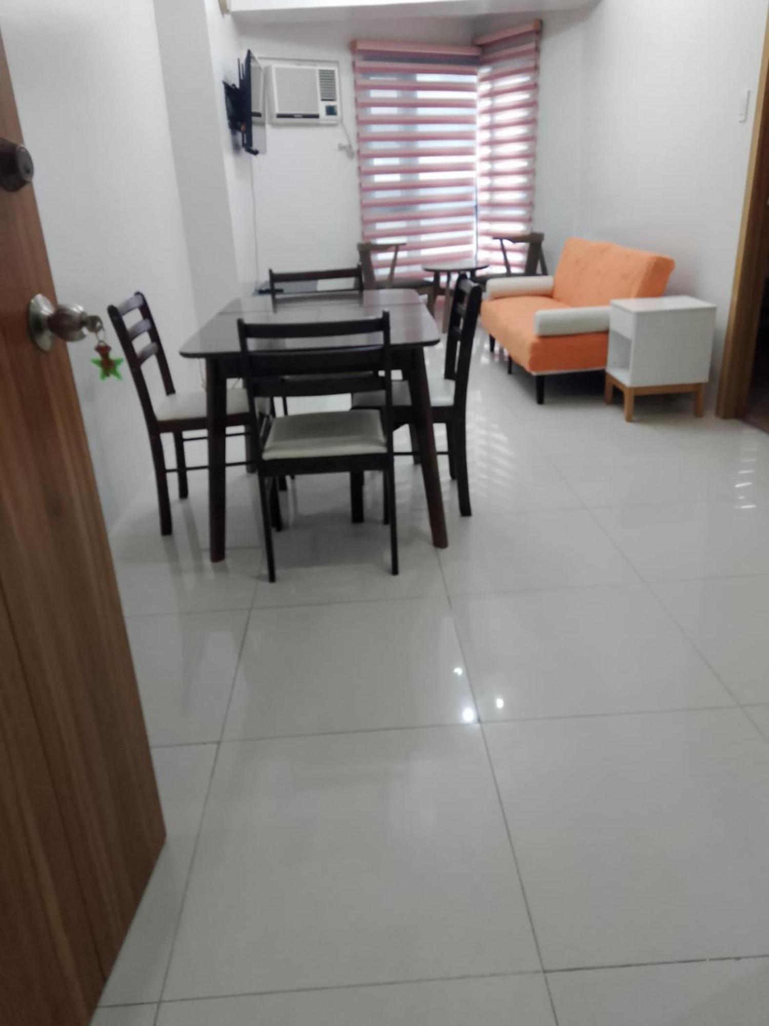 Roxas Blvd Stunning Studio Condo Near Us Embassy 마닐라 외부 사진